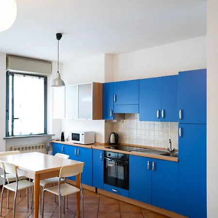 Apartment V12 - Tadini 14